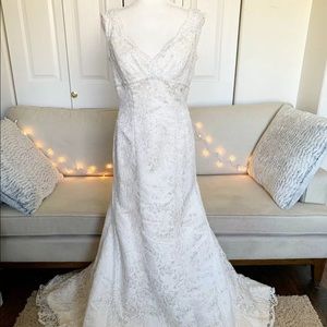 NWT David’s Bridal Wedding Dress 10 Champagne lace